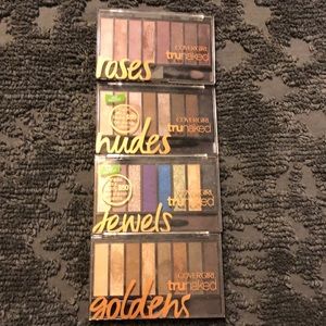 Lot of 4 covergirl eyeshadow palettes